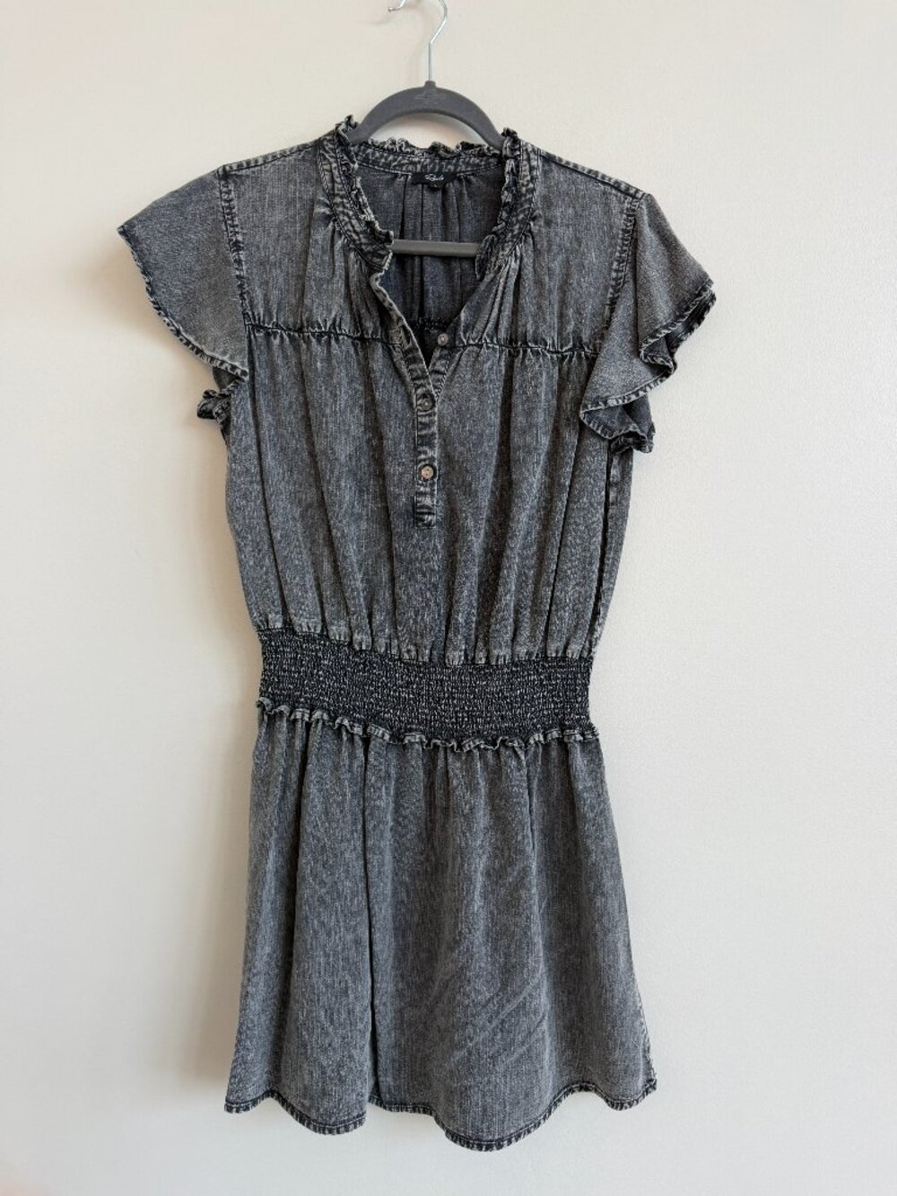 NWOT Rails Amina Black Acid Wash Smocked Ruffle Mini Dress L